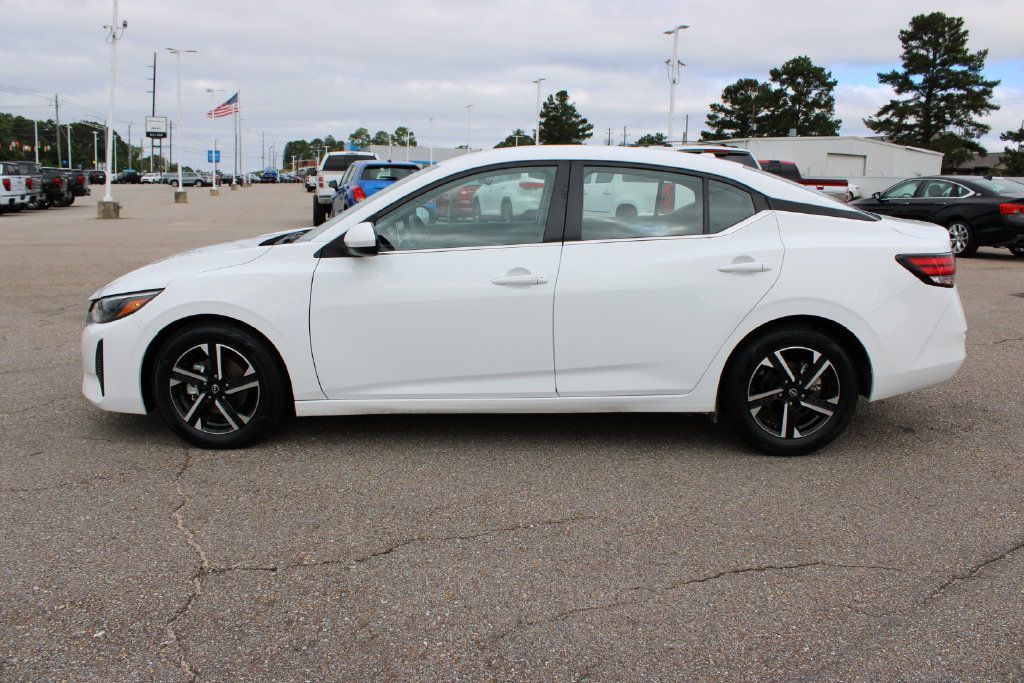 Used 2025 Nissan Sentra SV FWD image 9