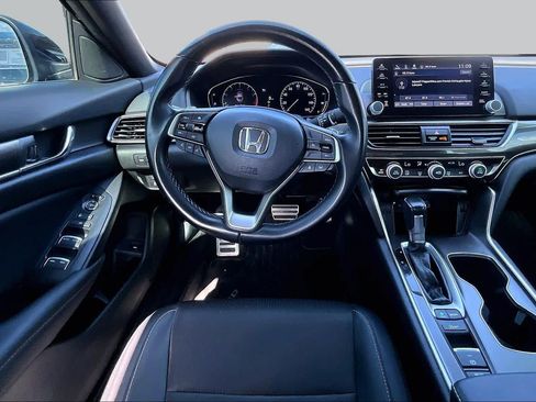Used 2022 Honda Accord Sport image 6