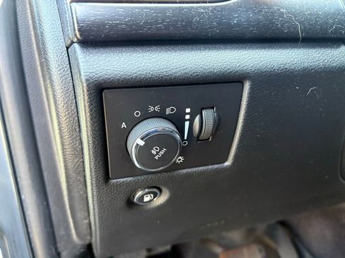 Used 2016 Jeep Grand Cherokee Laredo AWD/4WD image 16