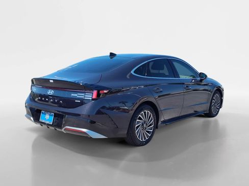 New 2025 Hyundai Sonata Limited image 5