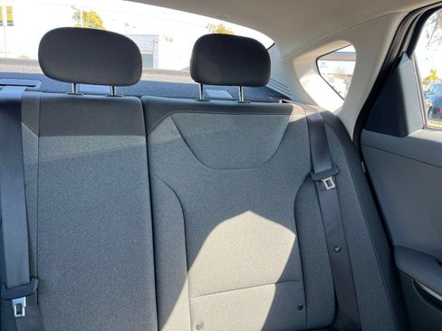 Used 2025 Kia K4 FWD image 38
