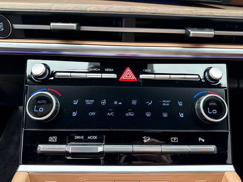 New 2026 Hyundai Santa Fe Calligraphy FWD image 32