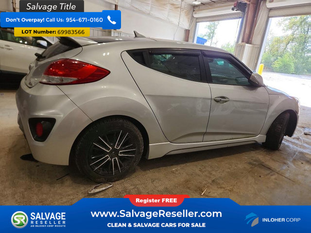 Used 2013 Hyundai Veloster Turbo FWD image 4
