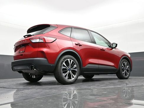 Used 2021 Ford Escape SE w/ SE Sport Appearance Package FWD image 24