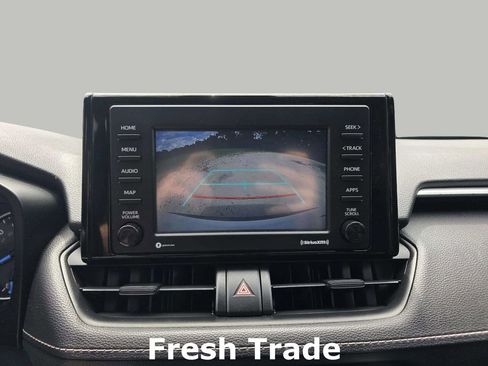 Used 2021 Toyota RAV4 LE AWD/4WD image 14