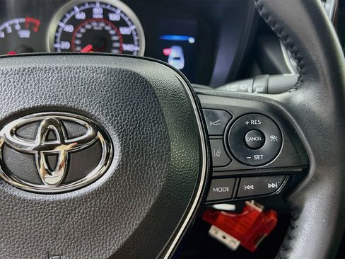 Used 2022 Toyota Corolla SE FWD image 19