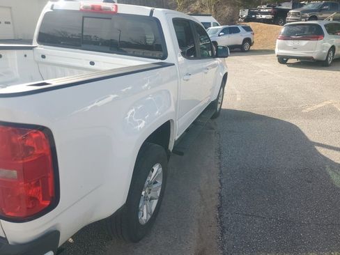 Used 2021 Chevrolet Colorado LT w/ LT Convenience Package image 7