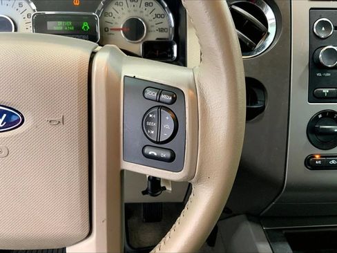 Used 2011 Ford Expedition XLT w/ Leather Seating Pkg RWD image 22
