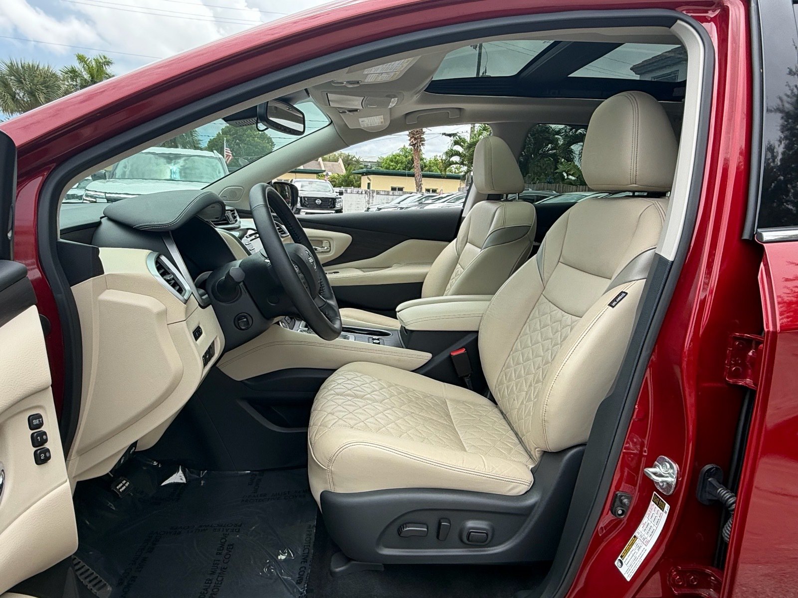 Certified 2023 Nissan Murano Platinum w/ Cargo Package AWD/4WD image 9