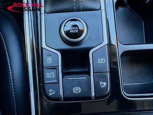Used 2023 Kia Sorento SX FWD image 26