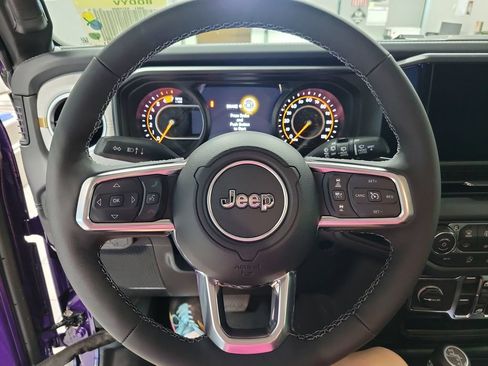 New 2026 Jeep Wrangler Unlimited Sahara w/ Whitecap Package AWD/4WD image 12