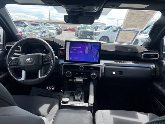 Used 2025 Toyota Tacoma 2WD Double Cab image 9