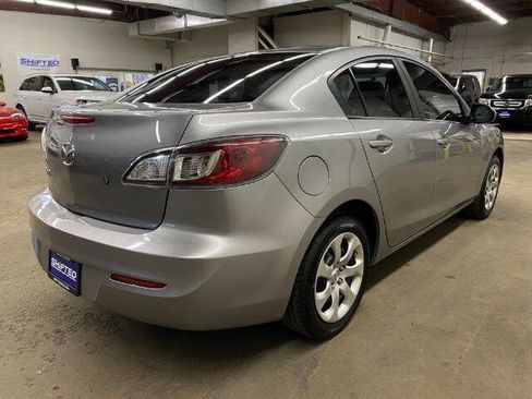 Used 2013 MAZDA MAZDA3 i SV image 5