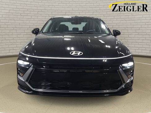 Used 2026 Hyundai Sonata SEL FWD image 2