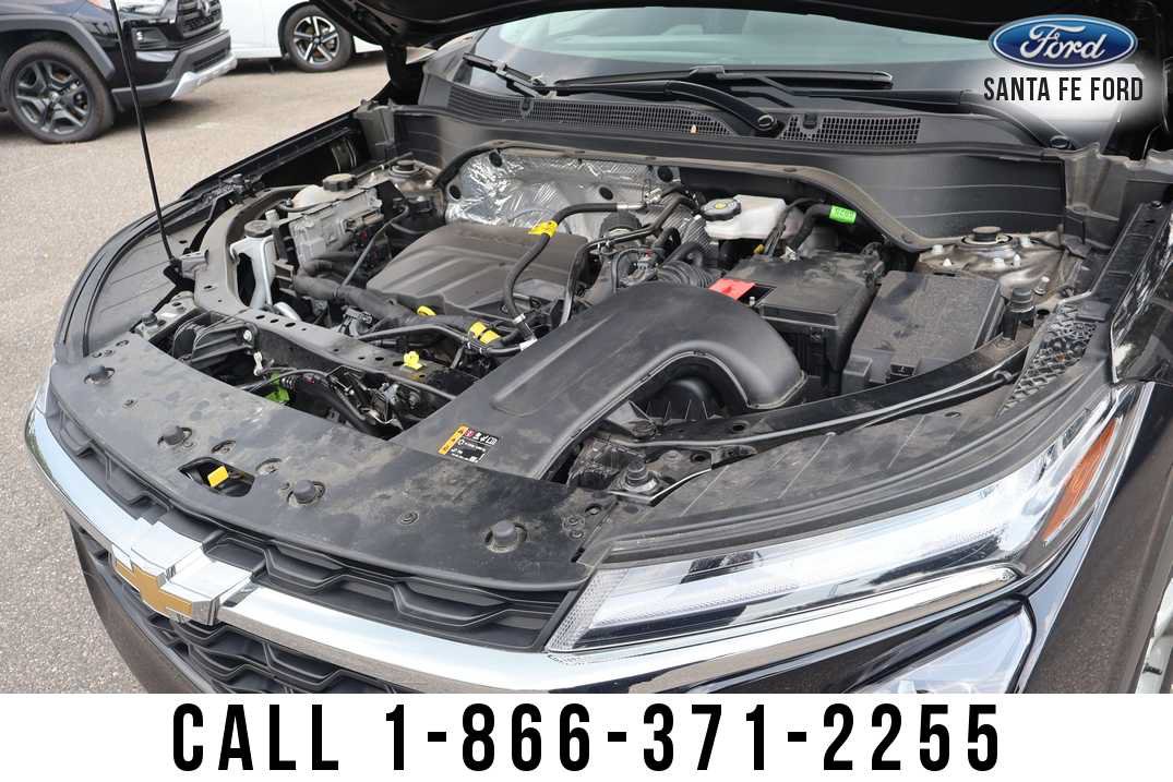 Used 2025 Chevrolet Trax LT w/ LT Convenience Package FWD image 30
