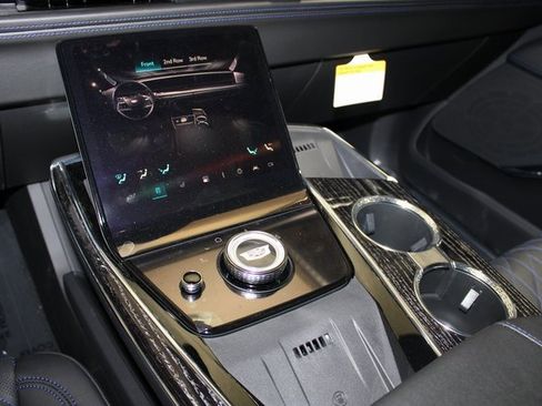 New 2025 Cadillac Escalade IQ Sport 1 w/ LPO, ONYX Package image 25