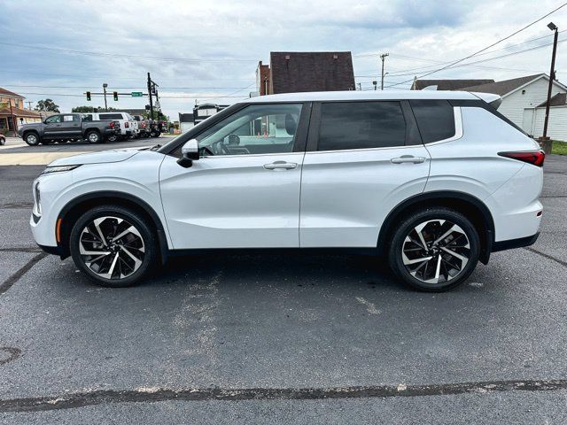 Used 2022 Mitsubishi Outlander ES AWD/4WD image 4