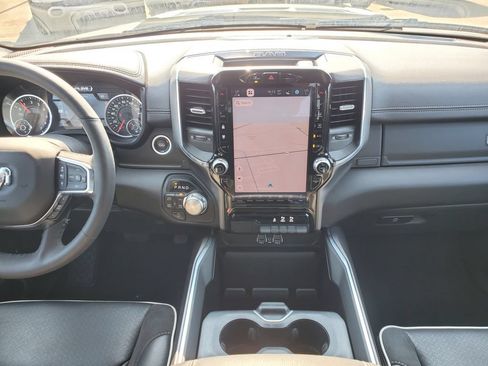 Used 2025 RAM 1500 Laramie w/ Sport Appearance Package AWD/4WD image 15