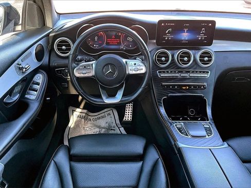 Used 2021 Mercedes-Benz GLC 300 4MATIC image 5