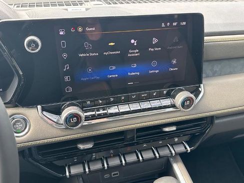 New 2026 Chevrolet Colorado ZR2 w/ Technology Package AWD/4WD image 15