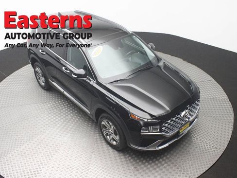 Used 2021 Hyundai Santa Fe SEL w/ Convenience + Premium Package AWD/4WD image 3
