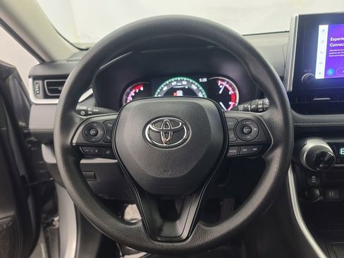 Used 2025 Toyota RAV4 XLE image 30
