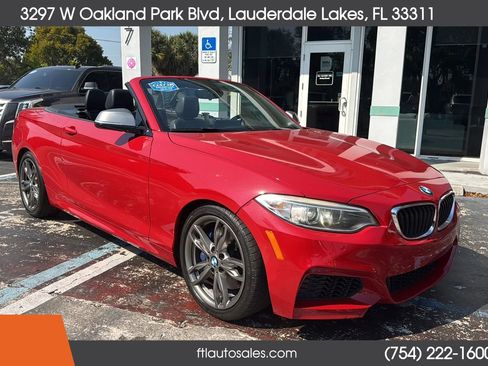 Used 2016 BMW M235i Convertible image 3