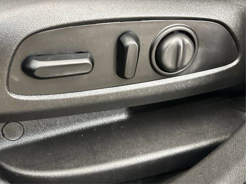 Used 2019 Chevrolet Blazer RS image 25