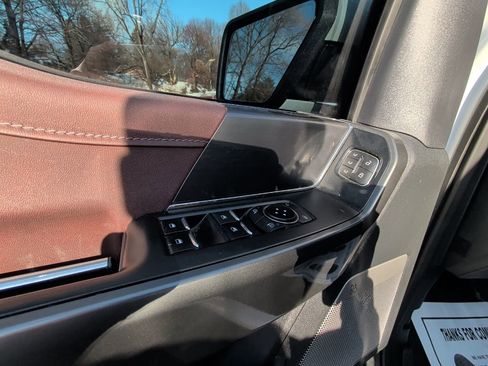 Used 2023 Ford F150 Lariat image 11