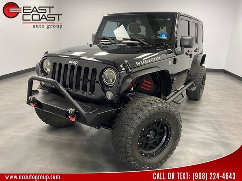 Used 2016 Jeep Wrangler Unlimited Rubicon w/ Connectivity Group AWD/4WD image 1
