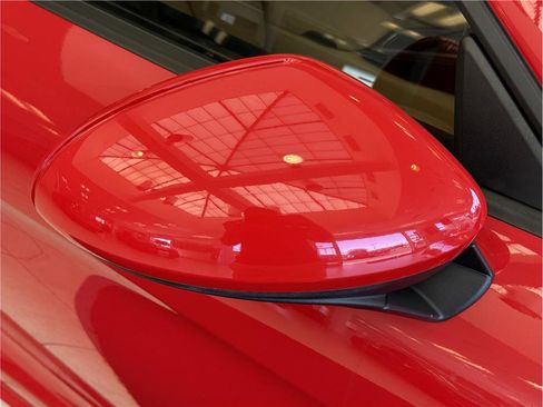 Used 2019 Porsche 718 Boxster image 12