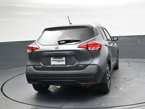 Used 2020 Nissan Kicks SV image 4