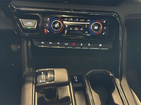 Used 2022 GMC Sierra 1500 AT4 w/ AT4 Premium Package image 27