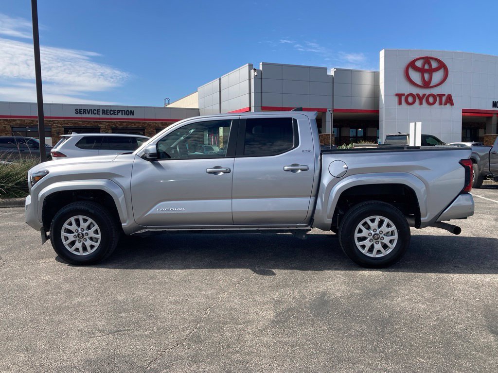 Used 2025 Toyota Tacoma 4x4 Double Cab image 8