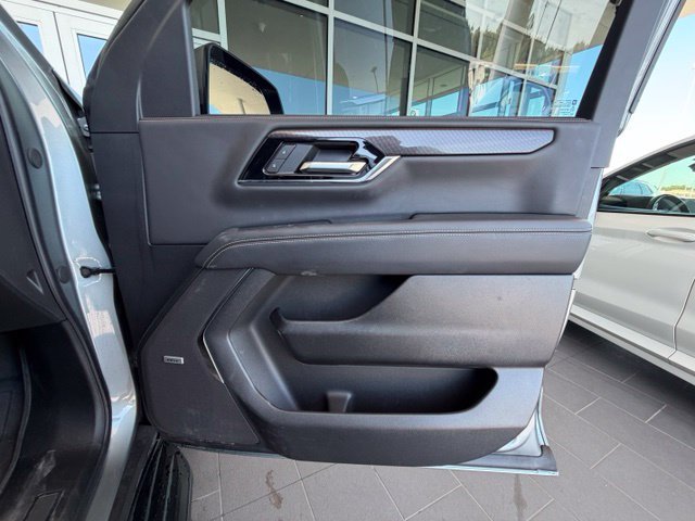 Used 2025 GMC Yukon Elevation RWD image 34