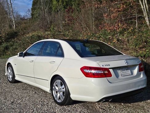 Used 2012 Mercedes-Benz E 350 BlueTEC Sedan image 3