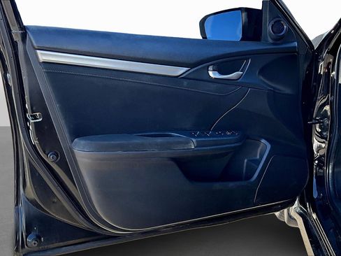 Used 2018 Honda Civic EX image 16