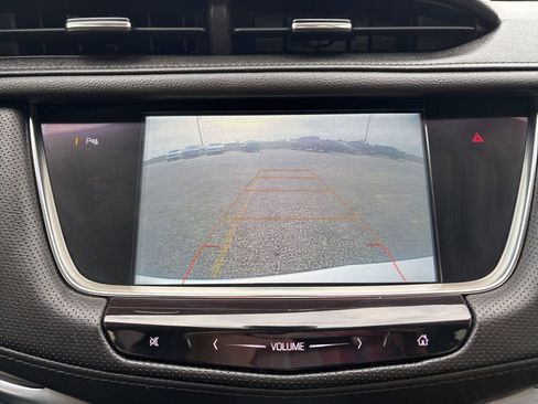 Used 2018 Cadillac XT5 Luxury w/ Driver Awareness Package image 39