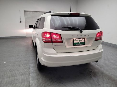 Used 2018 Dodge Journey SE image 6