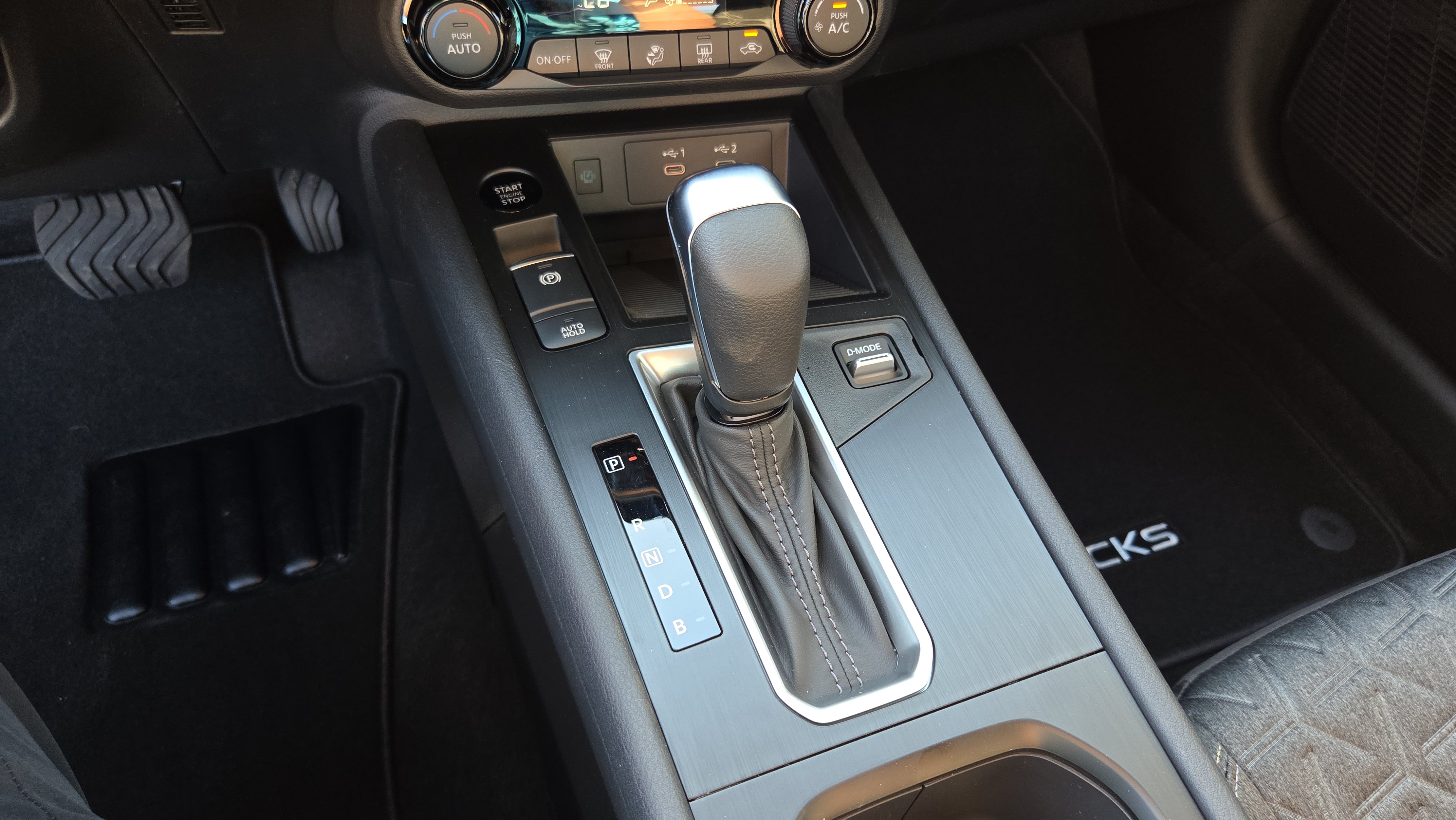 Used 2026 Nissan Kicks SV FWD image 24