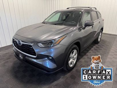 Used 2023 Toyota Highlander LE