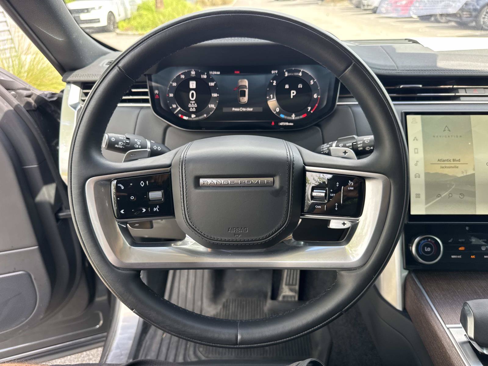 Certified 2023 Land Rover Range Rover Long Wheelbase SE AWD/4WD image 29