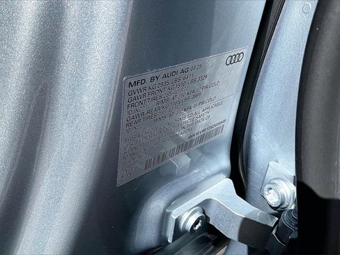 Used 2025 Audi Q8 Premium Plus w/ Premium Plus Package image 30