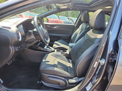 Certified 2022 Kia Forte GT-Line w/ GT-Line Premium Package image 13