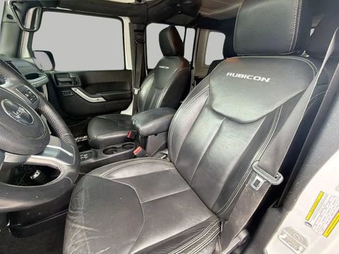 Used 2016 Jeep Wrangler Unlimited Rubicon AWD/4WD image 16