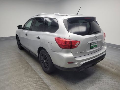 Used 2018 Nissan Pathfinder SL image 5
