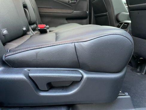 Certified 2022 Honda Passport TrailSport image 36