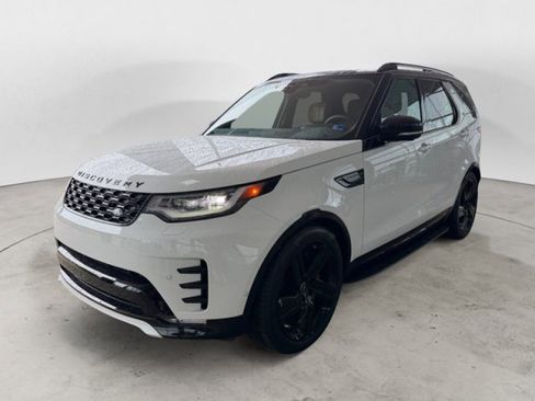 Certified 2025 Land Rover Discovery Dynamic SE AWD/4WD image 1