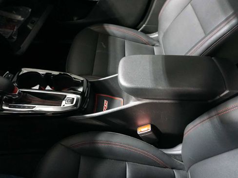 Certified 2024 Chevrolet Trax RS w/ Sunroof Package image 21