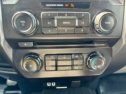 Used 2018 Ford F150 XLT w/ Equipment Group 302A Luxury AWD/4WD image 24